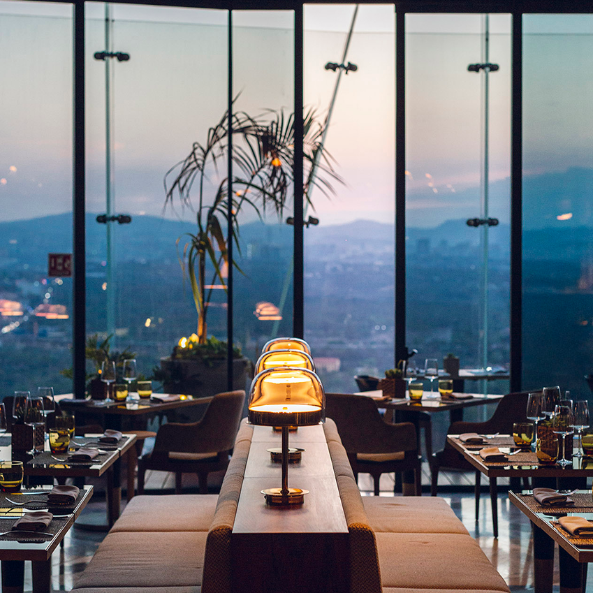 Playlist for luxury Hotels & Resorts